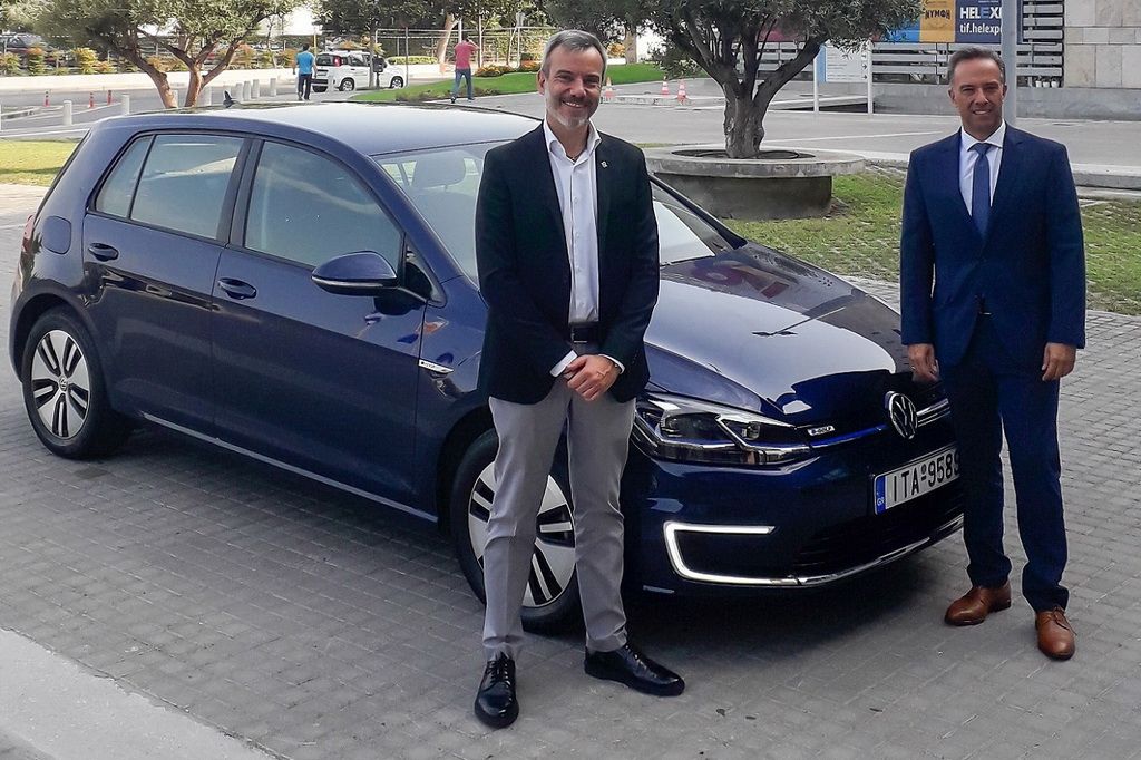 O Δήμαρχος Θεσσαλονίκης κινείται με VW e-Golf