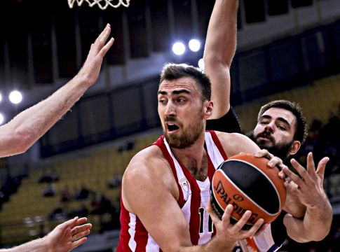 Άλλο ένα ρεκόρ καριέρας για Μιλουτίνοφ