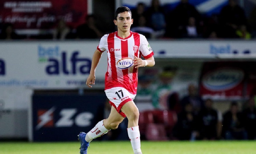 Κωστή: «Να μείνω στον Ολυμπιακό» | to10.gr Κωστή: «Να μείνω στον Ολυμπιακό» | to10.gr