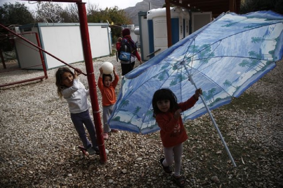 Συγκλονιστικό: Ένα στα τέσσερα ασυνόδευτα προσφυγόπουλα ζει στο δρόμο