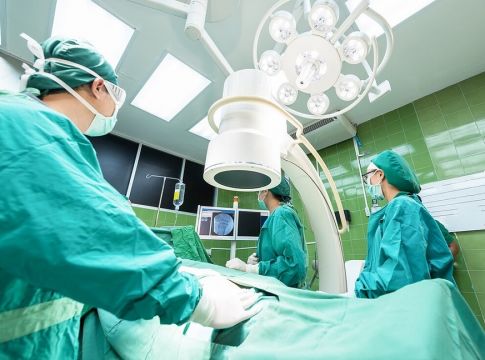 Απίστευτο: Δεν πίστευαν οι γιατροί τι βρήκαν σε κόλπο γυναίκας