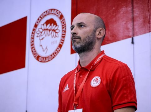 Ζαραβίνας: «Οι σκέψεις μας αποκλειστικά στο ματς με τον ΠΑΟΚ»