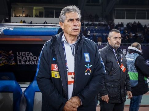 Αναστασιάδης: «Έπρεπε κάποιος να θυσιαστεί στην Εθνική, σκέφτομαι να κάνω προσφυγή»