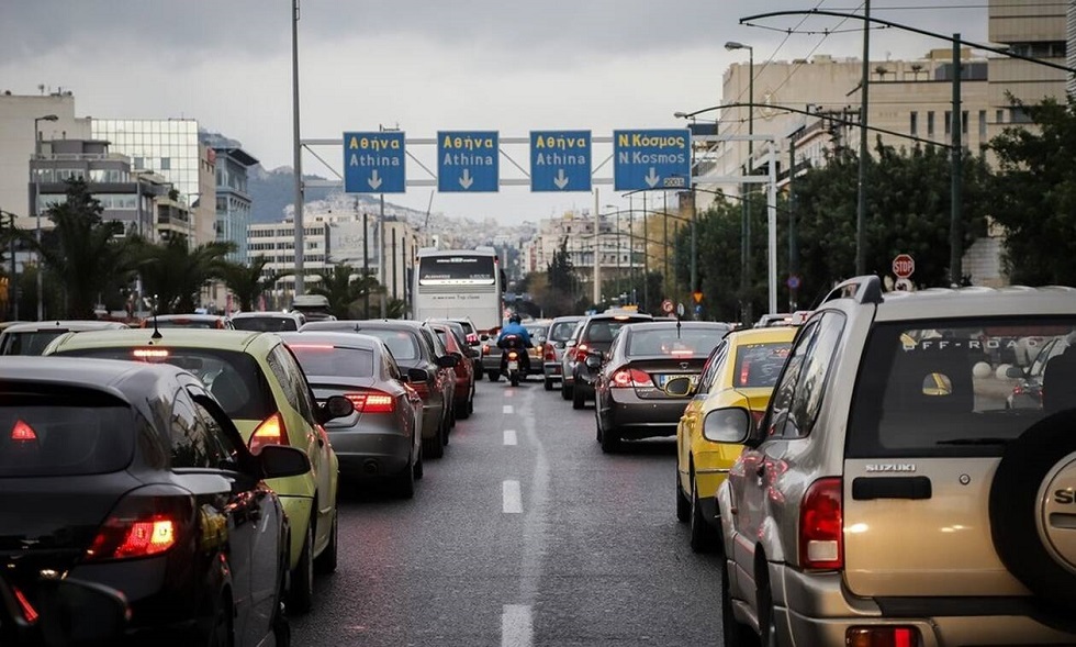 Καιρός: Κυκλοφοριακό χάος στους δρόμους της Αττικής (pic)