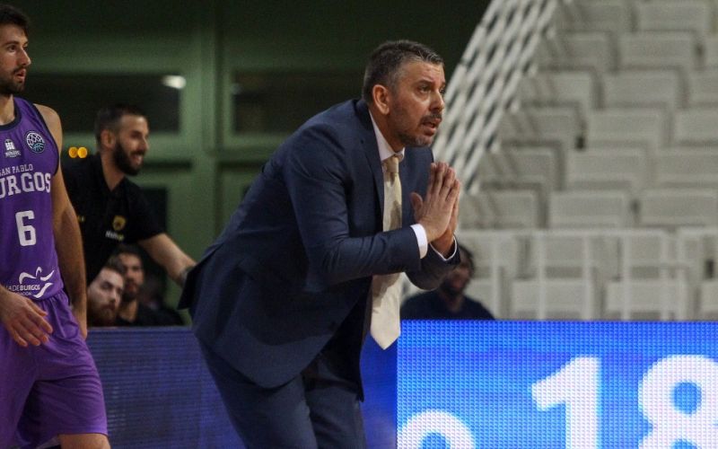 Παπαθεοδώρου: «Παίξαμε άμυνα υψηλού επιπέδου, πρέπει να μείνουμε ταπεινοί»