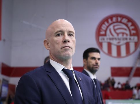 Μουνιόθ: «Ικανοποιημένος από την απόδοση, χρειαζόμαστε χρόνο για να δέσουμε»