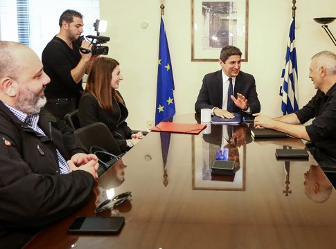 Μώραλης: «Επενέβησαν FIFA, UEFA, περιμένουμε να κάνει το ίδιο η κυβέρνηση για τα οικονομικά της ΕΠΟ»