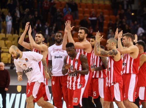 Ολυμπιακός: Με… Καμπιάσο και Φορτούνη η νίκη επί της Αρμάνι (vid)