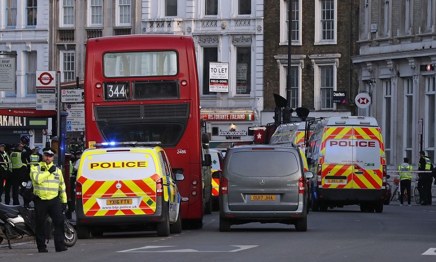 Για τρομοκρατική ενέργεια κάνει λόγο η αστυνομία στο Λονδίνο (pics & vids)