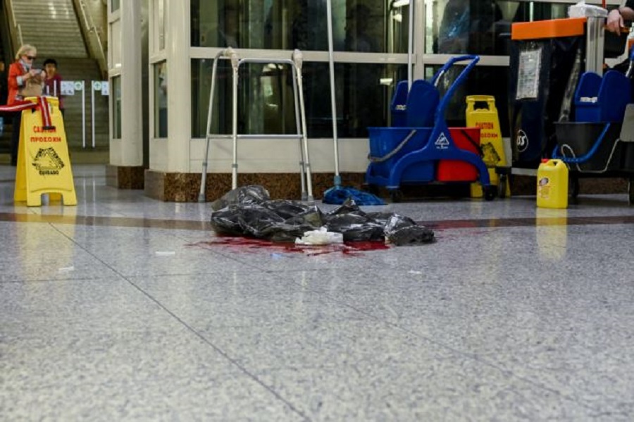 Μοναστηράκι: Νεκρός ο άνδρας που μαχαιρώθηκε στο Μετρό