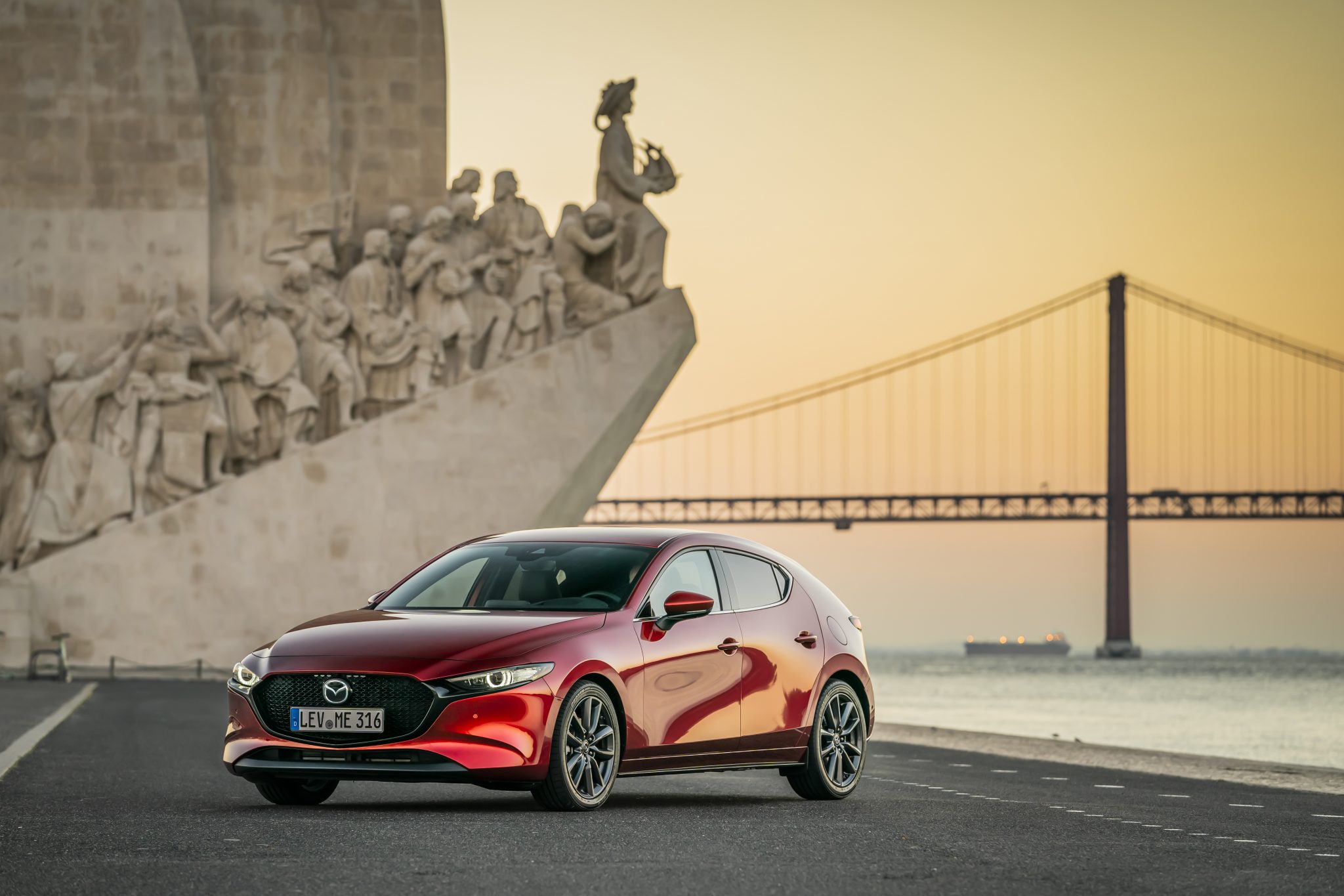Το νέο Mazda3 2019 με κινητήρα 1,5 λίτρων