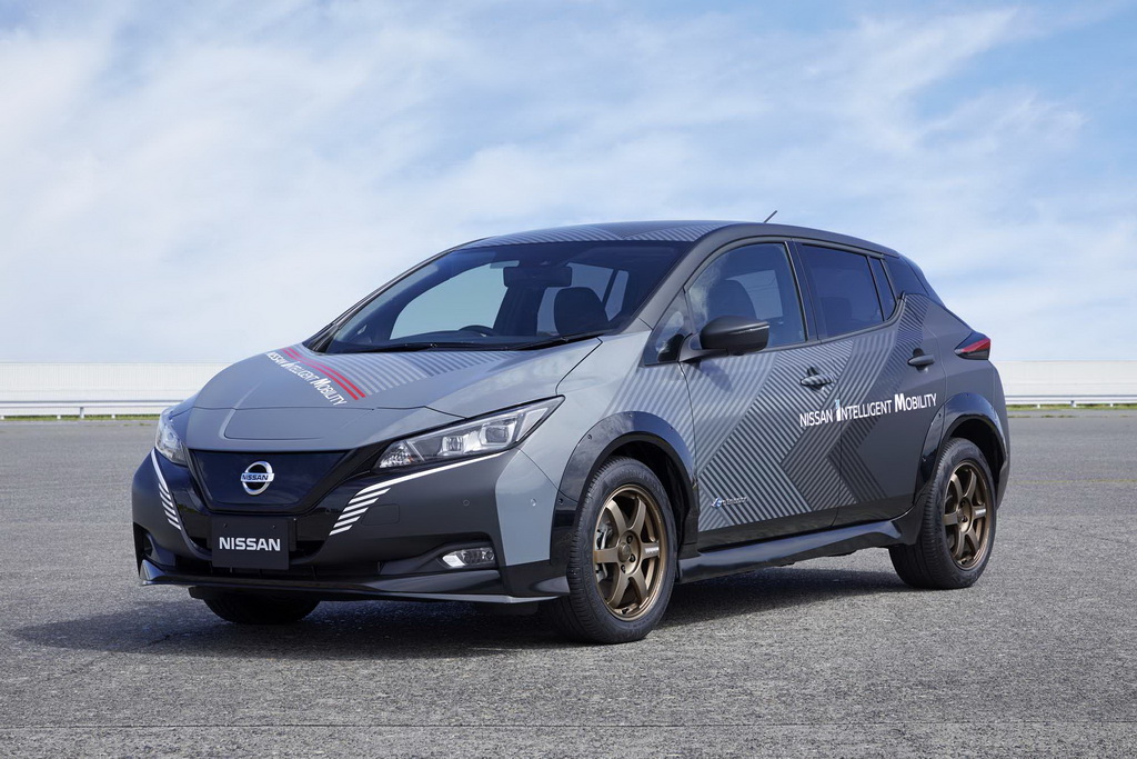 Διπλό μοτέρ για τα EV της Nissan