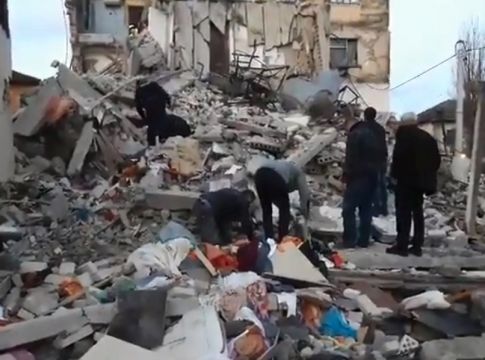Αλβανία : Φόβοι για αύξηση των νεκρών από το σεισμό
