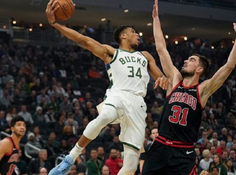 NBA Top 10: Διπλός ο Γιάννης, στην κορυφή ο Μπάρετ (vid)