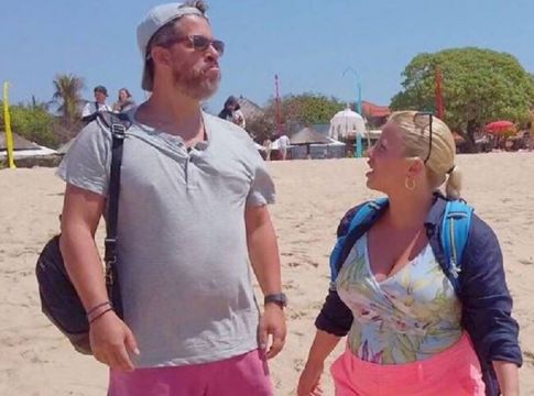 Αντελίνα Βαρθακούρη: «Παλιότερα είχα κρυφτεί στο πορτ παγκάζ του αμαξιού του Χάρη… Τώρα δεν χωράω»