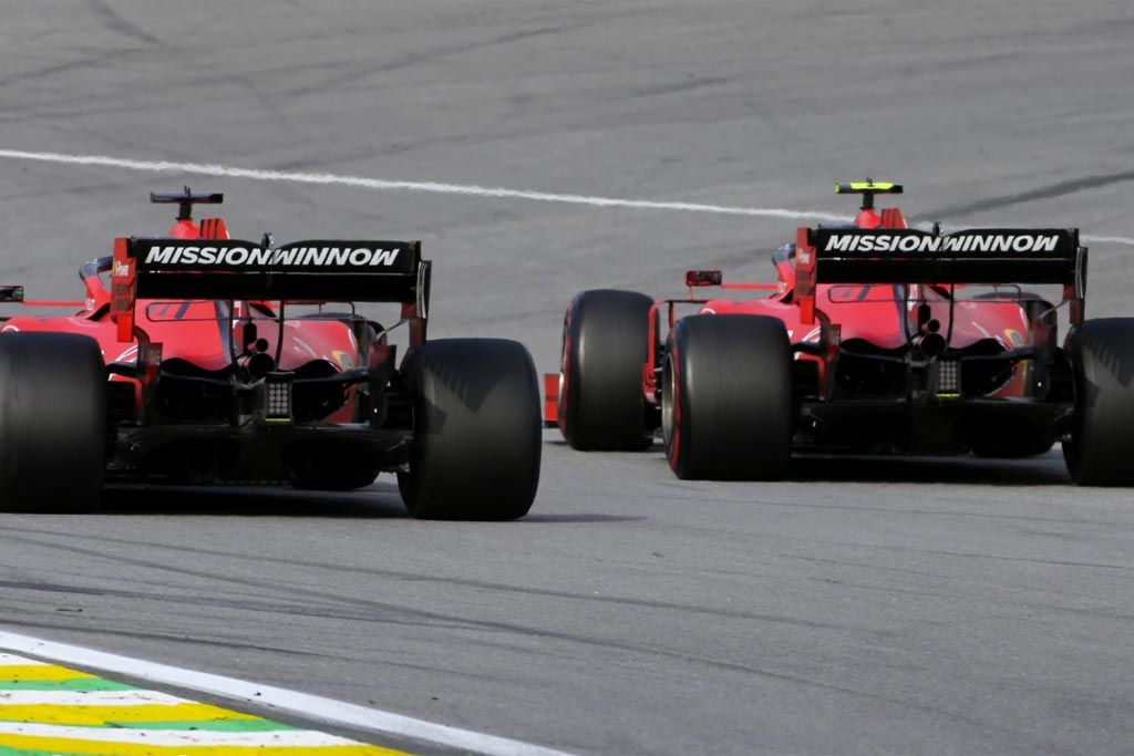 Δυο Ferrari εμαλώνανε…