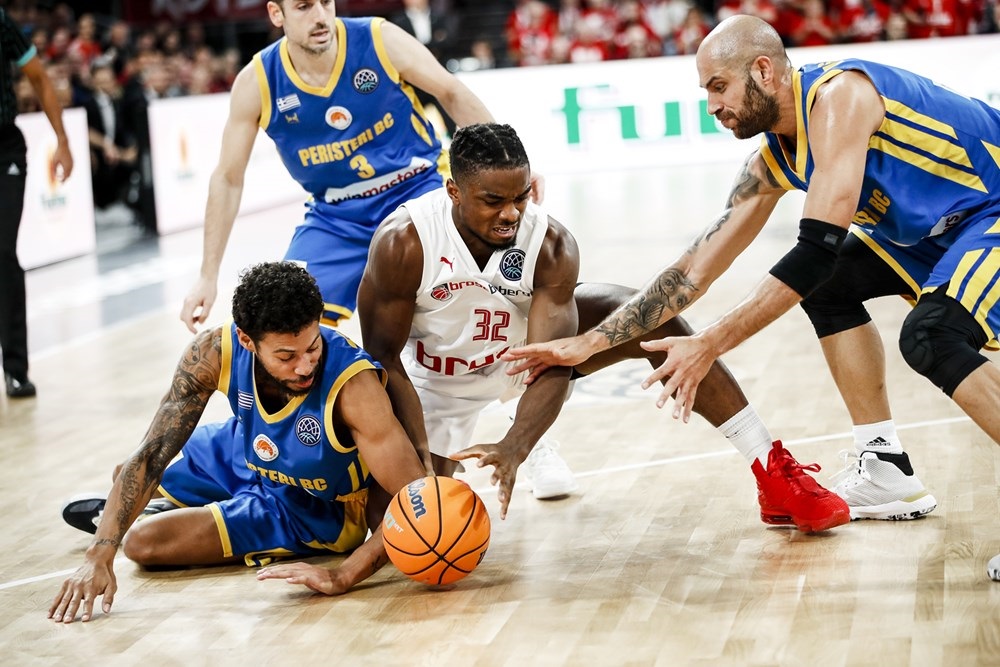 Μπάμπεργκ- Περιστέρι 72-69