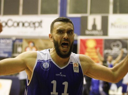 Τραυματίστηκε ο Κώστας Κακαρούδης στο φιλικό του Ηρακλή