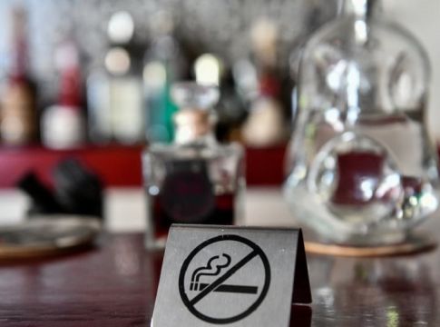 Αντικαπνιστικός νόμος: Προκάλεσε αντιδράσεις στο Twitter