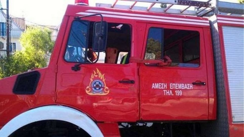 Γυναίκα βρέθηκε νεκρή στο Λαύριο μετά από φωτιά στο σπίτι της