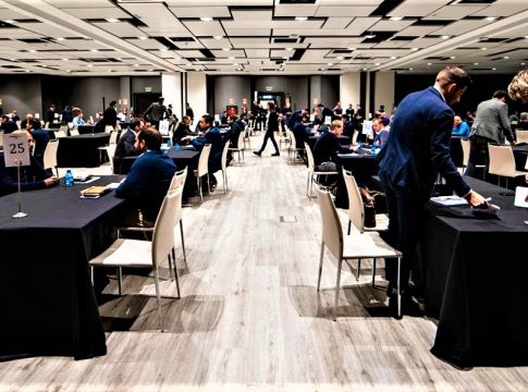 Αλλάζει ο χάρτης του παγκοσμίου ποδοσφαίρου: Τελειώνουν οι ανεξέλεγκτοι δανεισμοί!