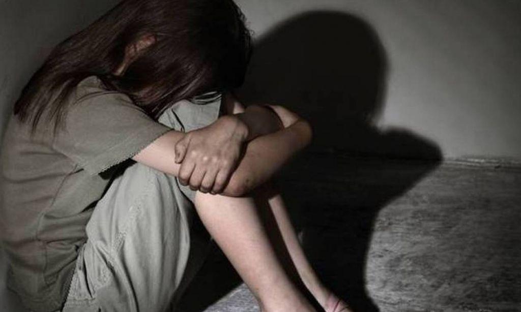 Φρίκη: Δάσκαλοι βίαζαν τυφλή μαθήτρια
