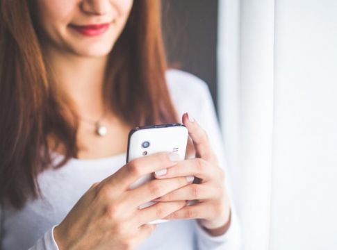 Μην στείλετε αυτά τα 9 μηνύματα στα social media: Θα φάτε «άκυρο»!
