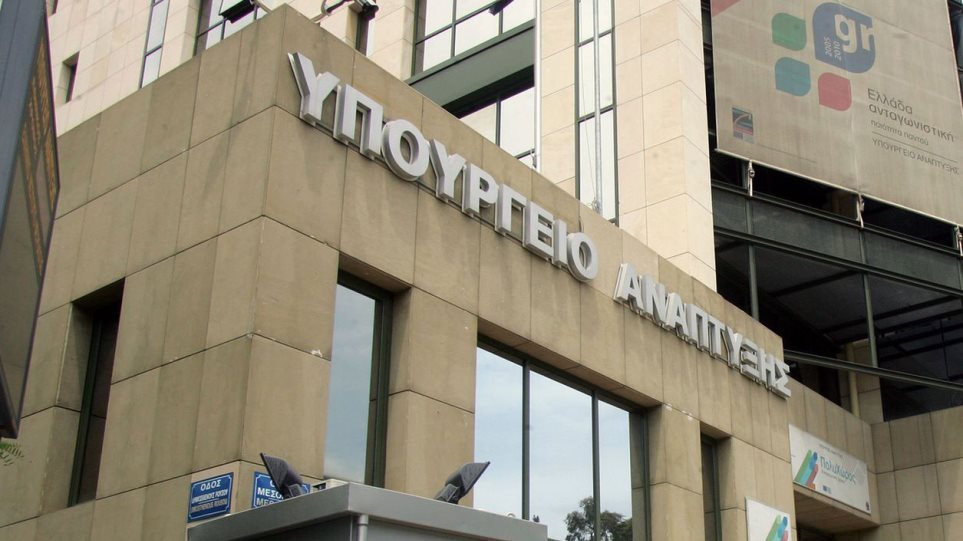 «Τσουχτερά» πρόστιμα σε ελέγχους για παρεμπόριο