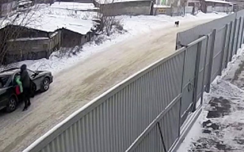 Απίστευτο: 16χρονος έσωσε 9χρονη από άνδρα που πήγε να την απαγάγει (vid)