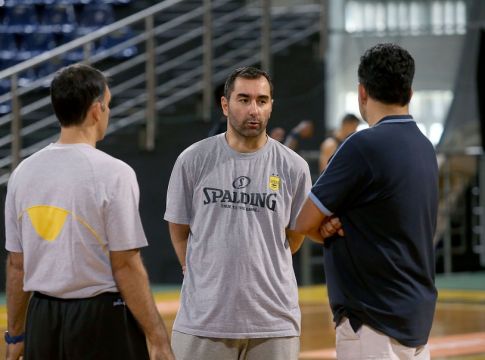 Άρης: Έπιασε δουλειά ο Καμπερίδης