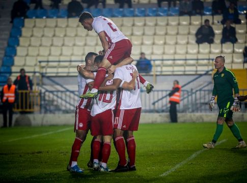 Διπλό «χτύπημα» του Ελ Αραμπί και 3-0 ο Ολυμπιακός στο Αγρίνιο! (vids)