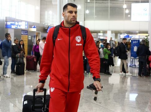 «Πέταξε» για Βελιγράδι ο Ολυμπιακός (pics)