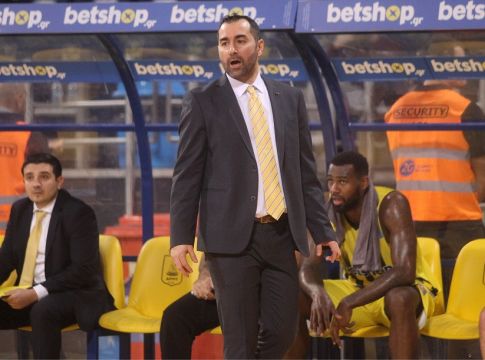 Καμπερίδης: «Δύσκολο και απαιτητικό παιχνίδι»