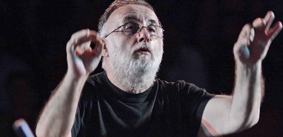 «Ρόζα»: Το ξεχασμένο τραγούδι του Μικρούτσικου που έμεινε 20 χρόνια στο… συρτάρι