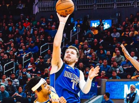 NBA: Γύρισε με μεγάλα κέφια ο Ντόνσιτς (vid)