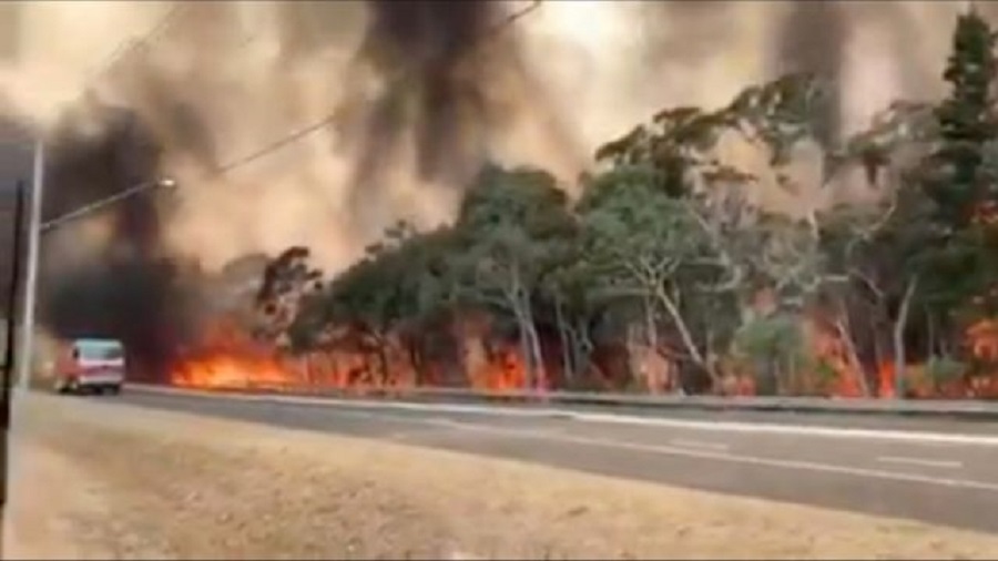 Αυστραλία: Μαίνονται οι πυρκαγιές – Ένας νεκρός και μεγαλες καταστροφές