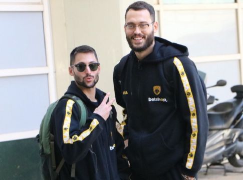 Αναχώρησε για Γαλλία η ΑΕΚ (pics)