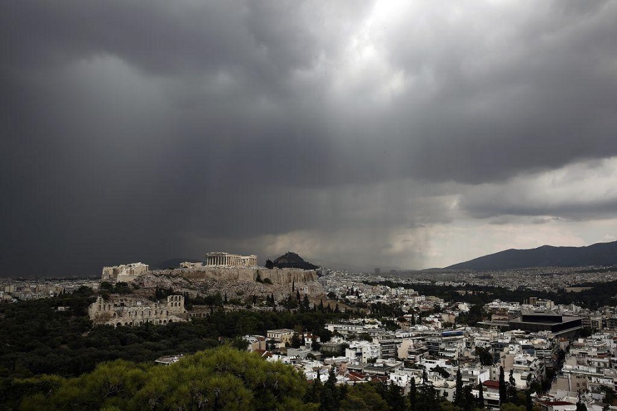 Καιρός – ΕΜΥ: Κακοκαιρία διαρκείας έως και το Σάββατο με καταιγίδες και χιόνια στα ορεινά…