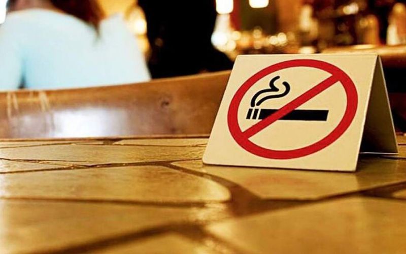 Περνούν στην αντεπίθεση οι καταστηματάρχες για τον αντικαπνιστικό νόμο