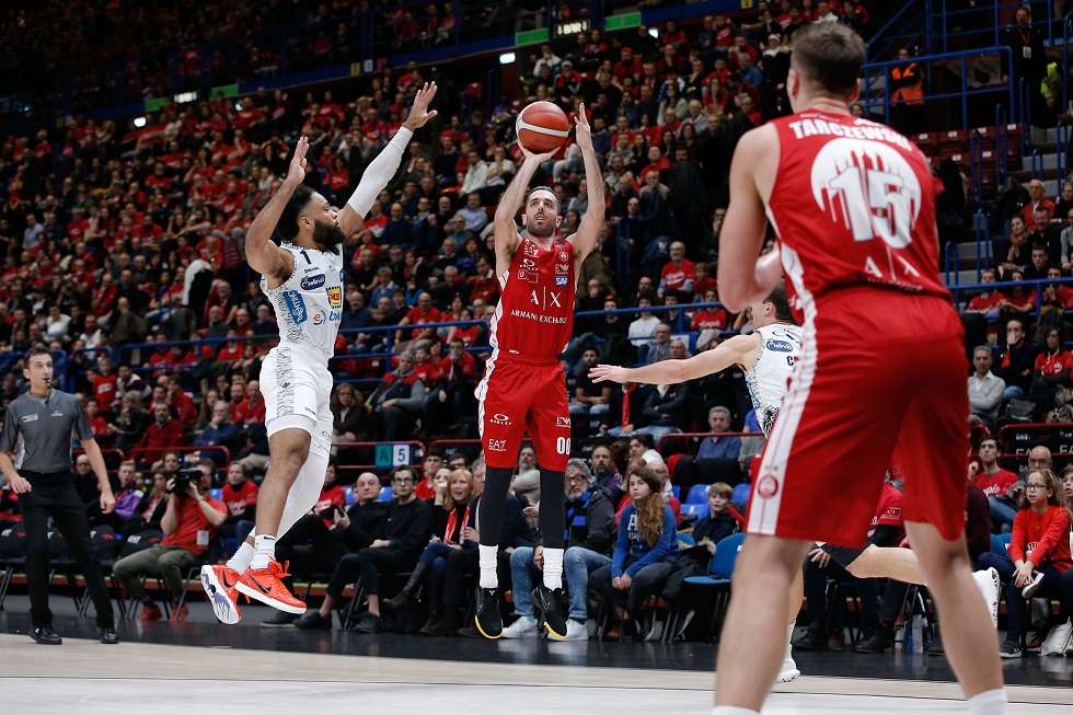 Αρμάνι-Τρέντο 81-69