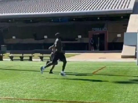 Προπόνηση και ανήμερα των Χριστουγέννων για τον Λουκάκου (vid)