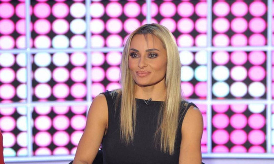Η Βασιλική Μιλλούση δηλώνει… χαζομαμά! | to10.gr Η Βασιλική Μιλλούση δηλώνει… χαζομαμά! | to10.gr
