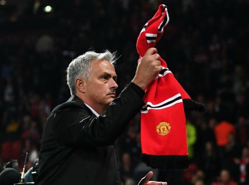 Μουρίνιο: «Έχω εξαιρετική σχέση με τους οπαδούς της Γιουνάιτεντ»