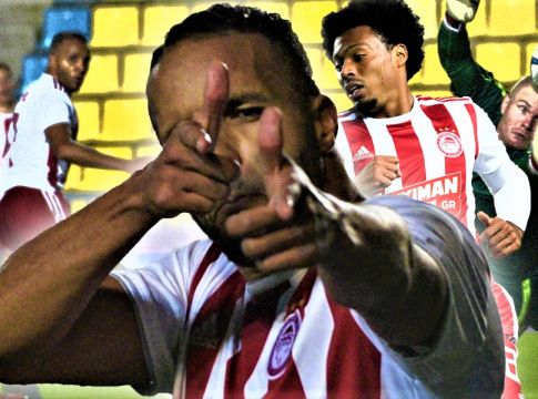 Γιουσέφ Ελ Αραμπί: Με κεφαλιά από το πέναλτι…