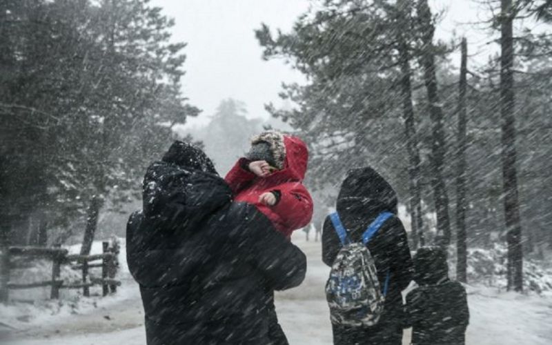 Η Ζηνοβία έβαλε στην κατάψυξη τη χώρα – Χιόνια σε Πάρνηθα και Πήλιο