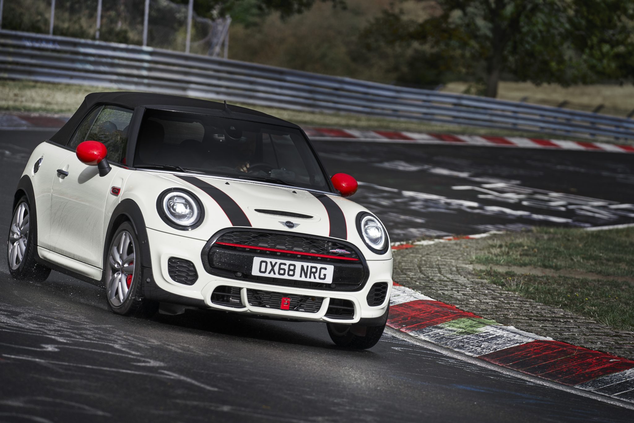 Στα Μέγαρα το Mini John Cooper Works Days