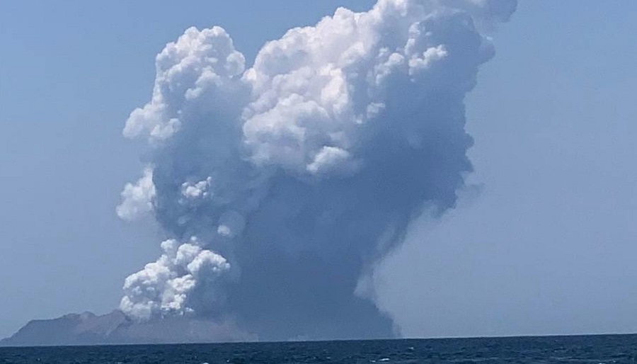 Φονική έκρηξη ηφαιστείου στη Νέα Ζηλανδία (pics)