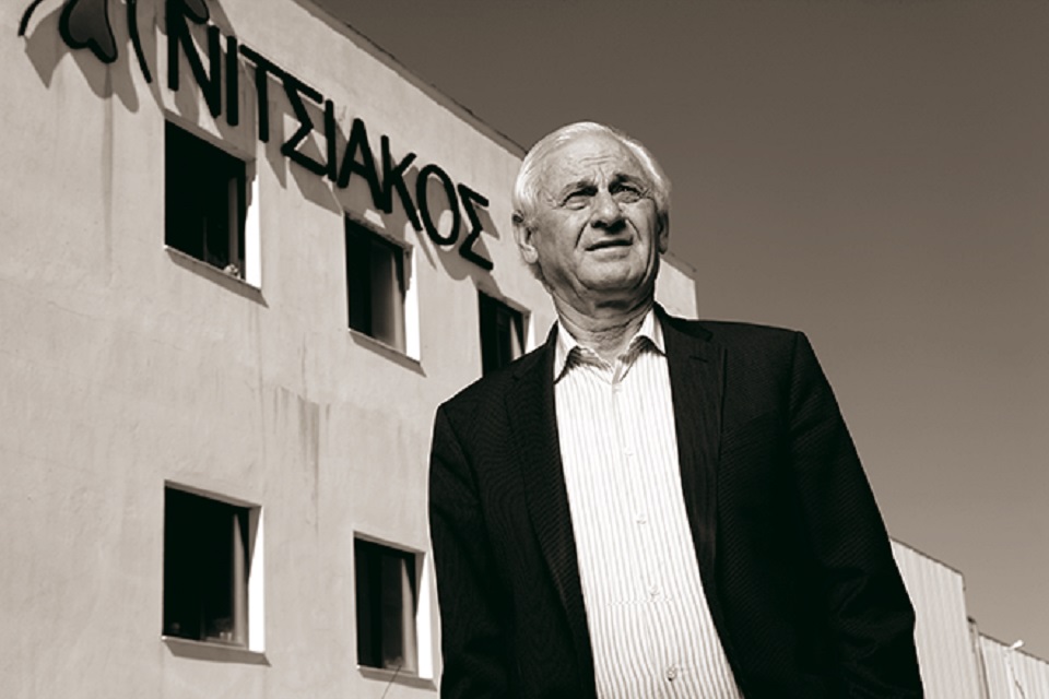 Νεκρός σε αυτοκινητιστικό δυστύχημα ο γνωστός επιχειρηματίας Θεόδωρος Νιτσιάκος | to10.gr