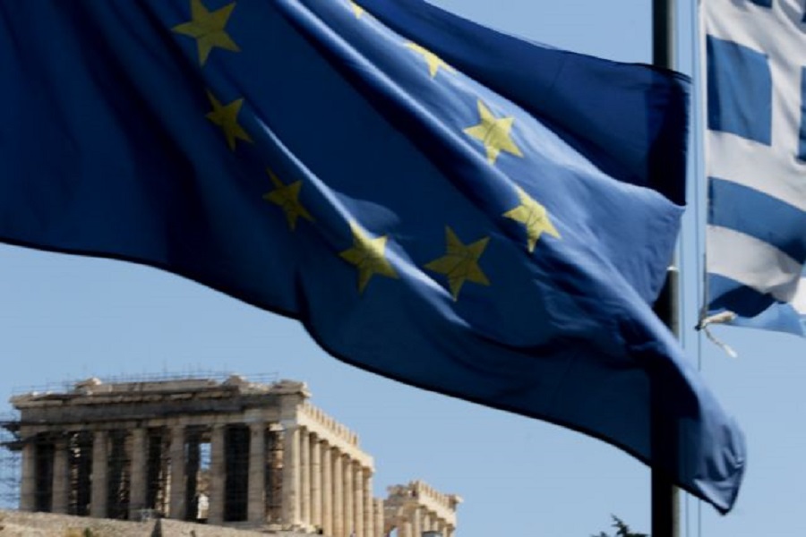 Τι περιμένει την ελληνική οικονομία την επόμενη διετία