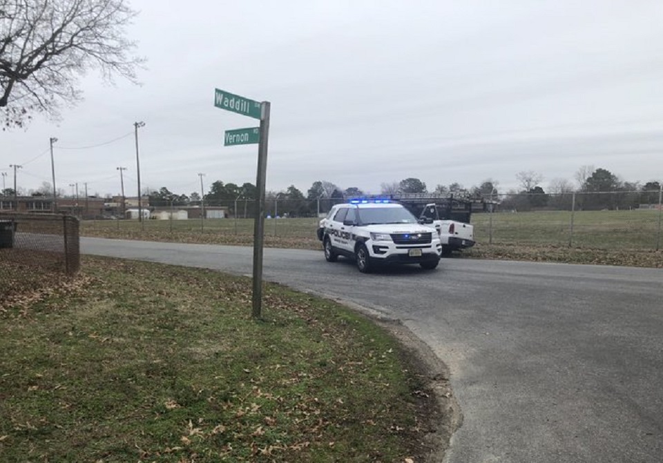 Συναγερμός για ένοπλο κοντά σε σχολείο στη Βιρτζίνια
